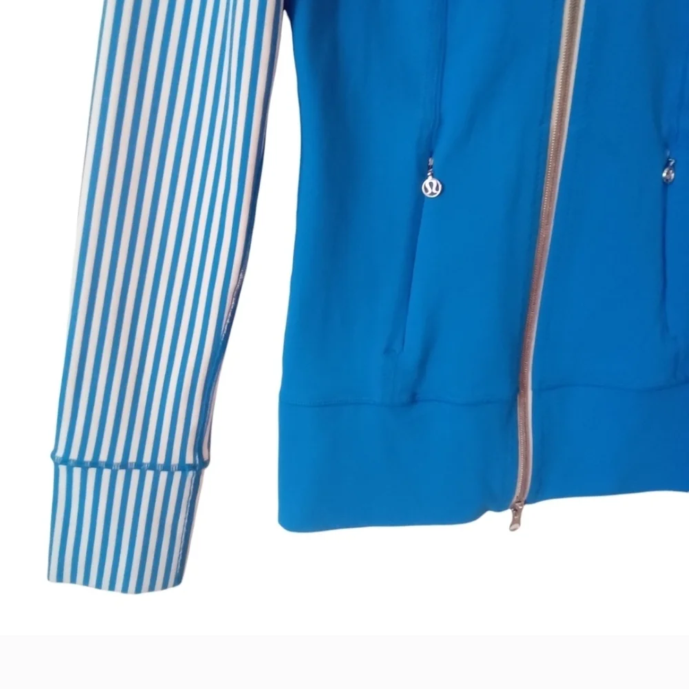 Lululemon Daily Yoga Jacket Size 2 Beaming Blue Striped Fully Zip Streched Top - Picture 4 of 9